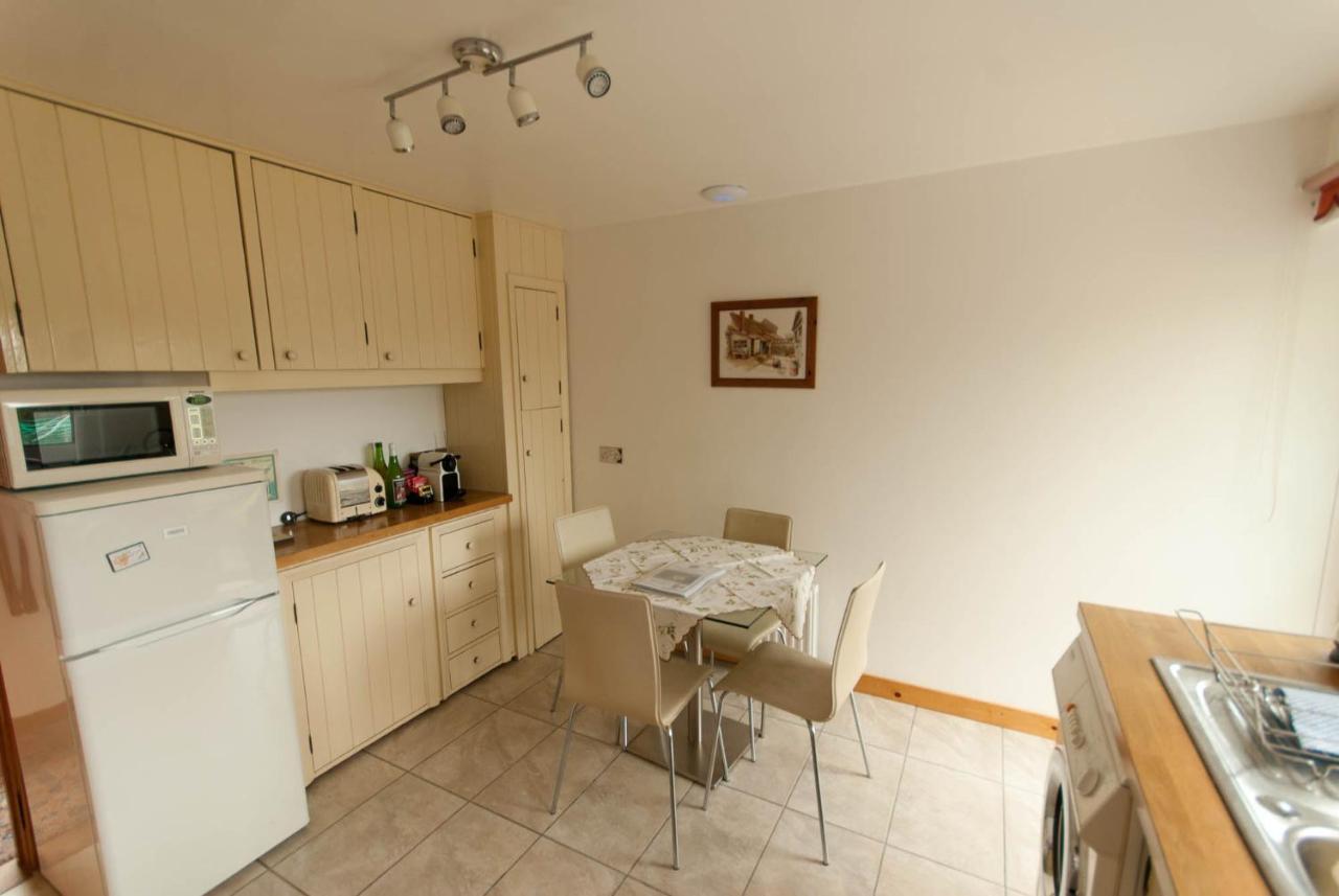 Greyfield Farm Cottages Farmborough Exteriör bild