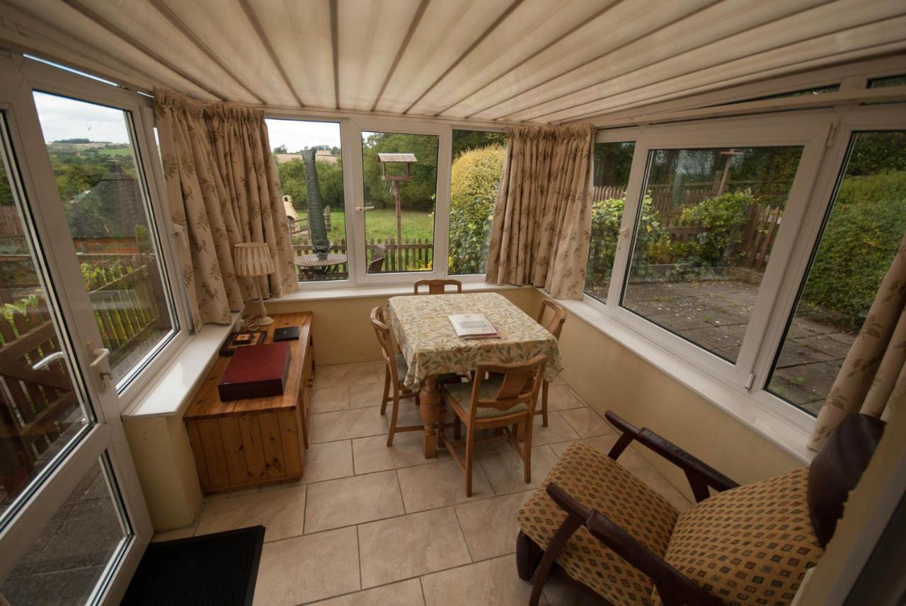 Greyfield Farm Cottages Farmborough Exteriör bild