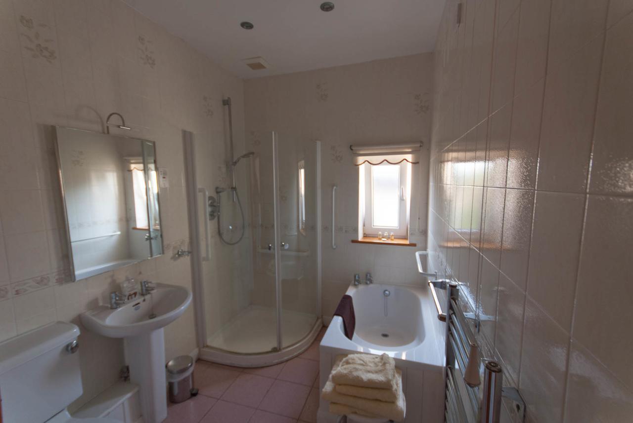 Greyfield Farm Cottages Farmborough Exteriör bild