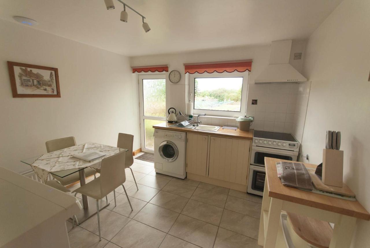 Greyfield Farm Cottages Farmborough Exteriör bild
