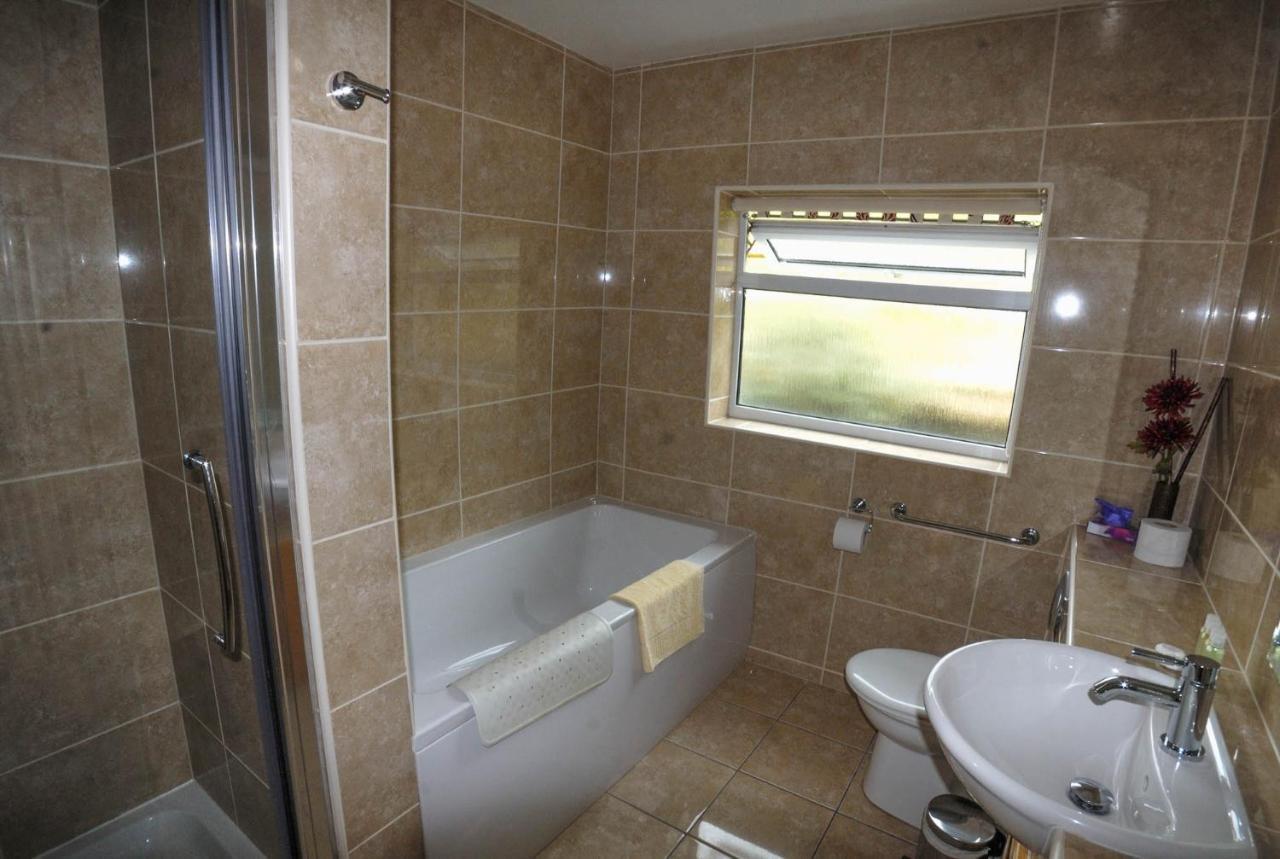 Greyfield Farm Cottages Farmborough Exteriör bild